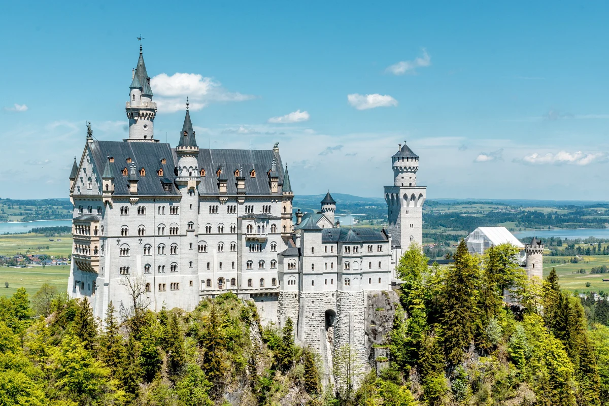 Schloss Neuschwanstein: Ein Märchenschloss im Herzen Bayerns